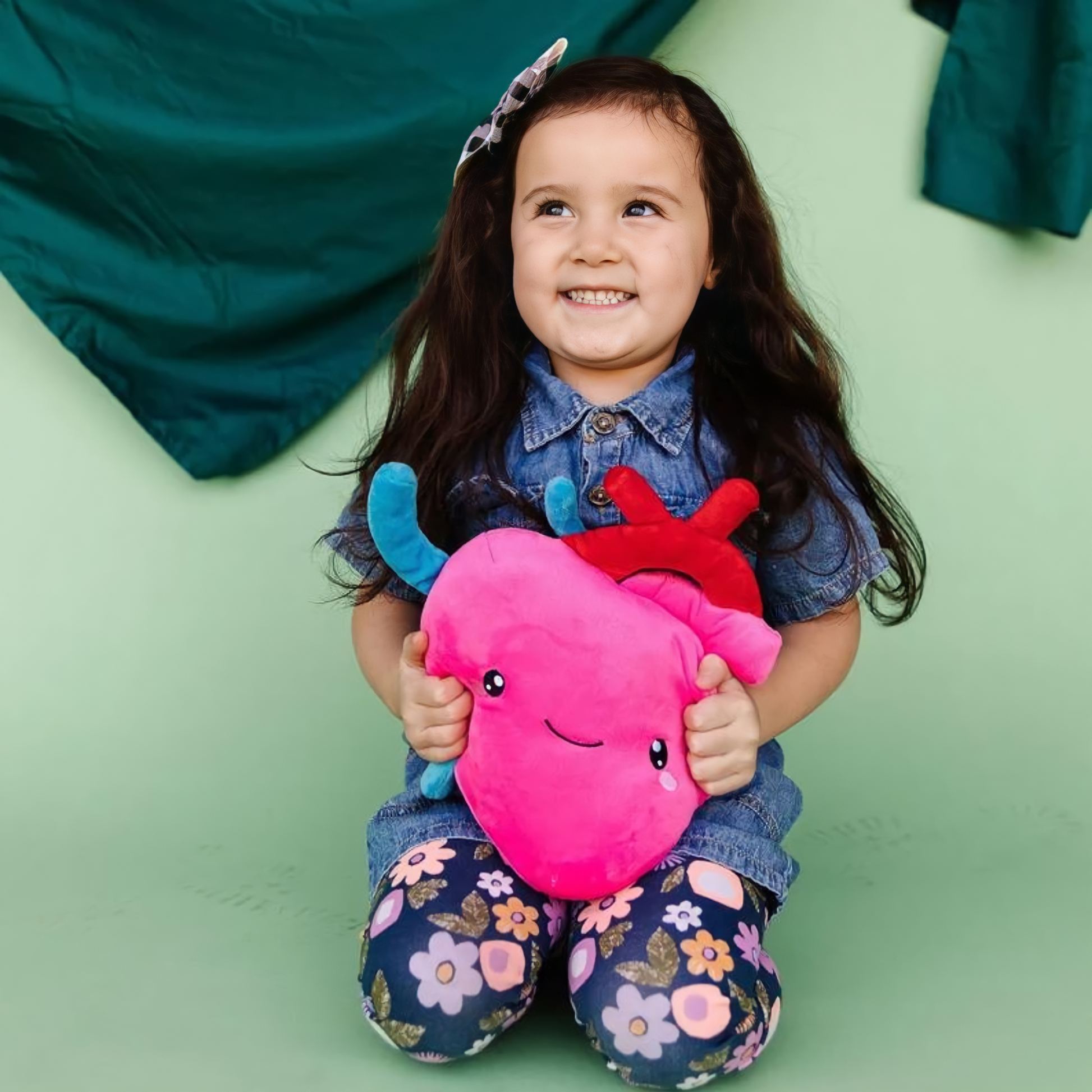 Heart plush toy shop